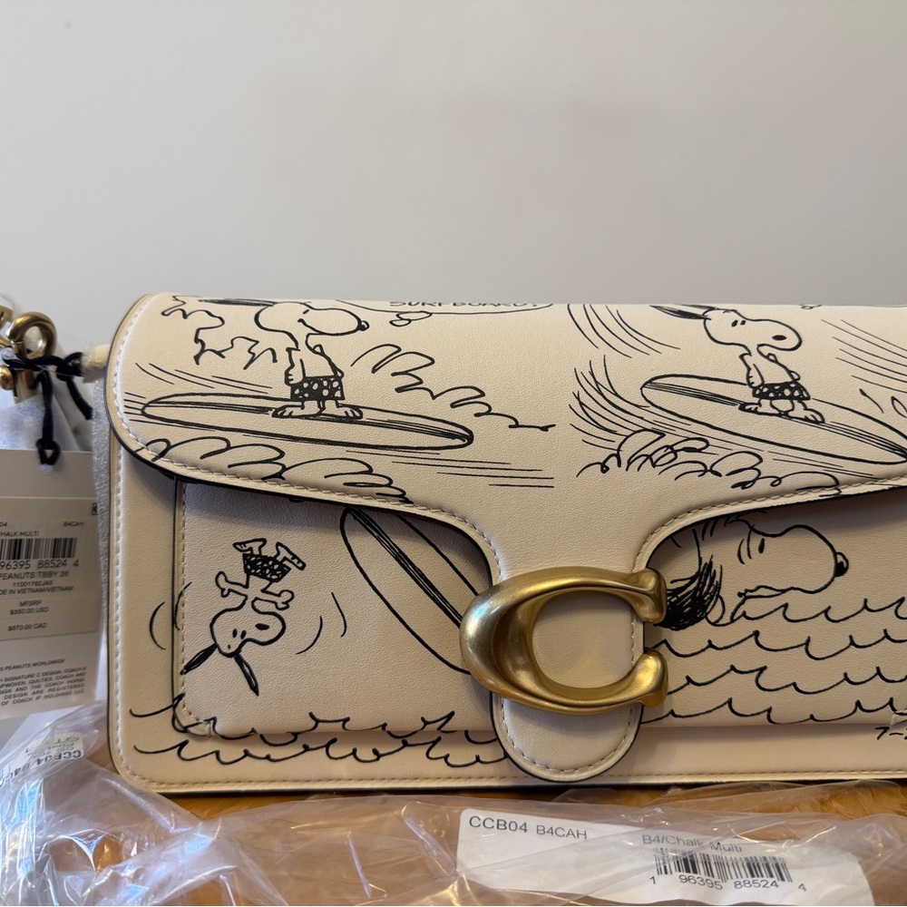 BNWT Coach x Peanuts Tabby Shoulder Bag 26 - Picture 2 of 16